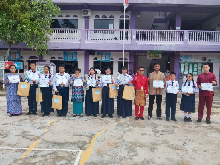 Siswa Dan Siswi Berprestasi dalam Ajang takenta literasi 2025